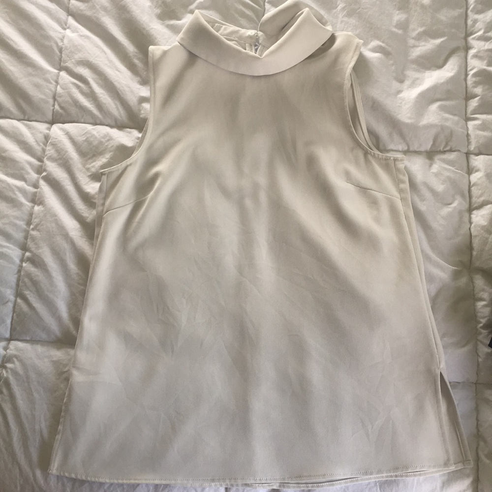 H&M sleeveless turtleneck